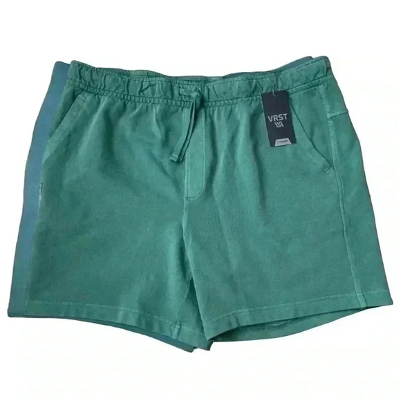 NWT VRST Men’s Shorts – Size Small – Classic Green – 100% Cotton – 7” Inseam - Picture 2 of 5